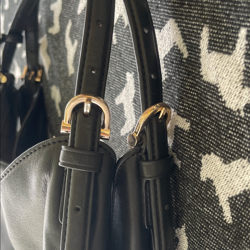 Coach Black Leather Shoulder Bag - Picture 7 of 11